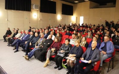 ПРИЈЕМОМ ПОРОДИЦА ПОГИНУЛИХ БОРАЦА И ПРОМОЦИЈОМ КЊИГЕ О СТРАДАЊУ СРБА ПОЧЕЛЕ МИТРОВДАНСКЕ СВЕЧАНОСТИ