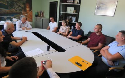 ПРВИХ ПЕТ МЛАДИХ БРАЧНИХ ПАРОВА У НЕВЕСИЊУ ДОБИЛО ОПШТИНСКЕ СУБВЕНЦИЈЕ ЗА ГРАДЊУ ДОМОВА
